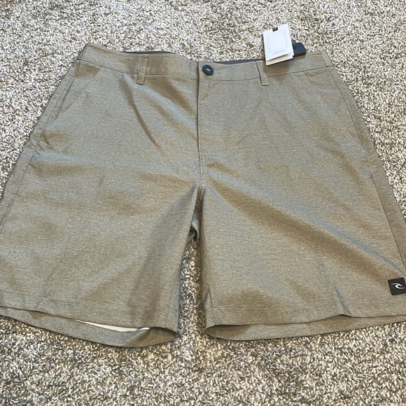 Rip Curl Boardwalk Board shorts - Picture 1 of 3